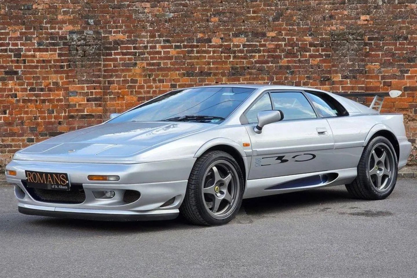 Lótus Esprit Sport 350 | Identificado