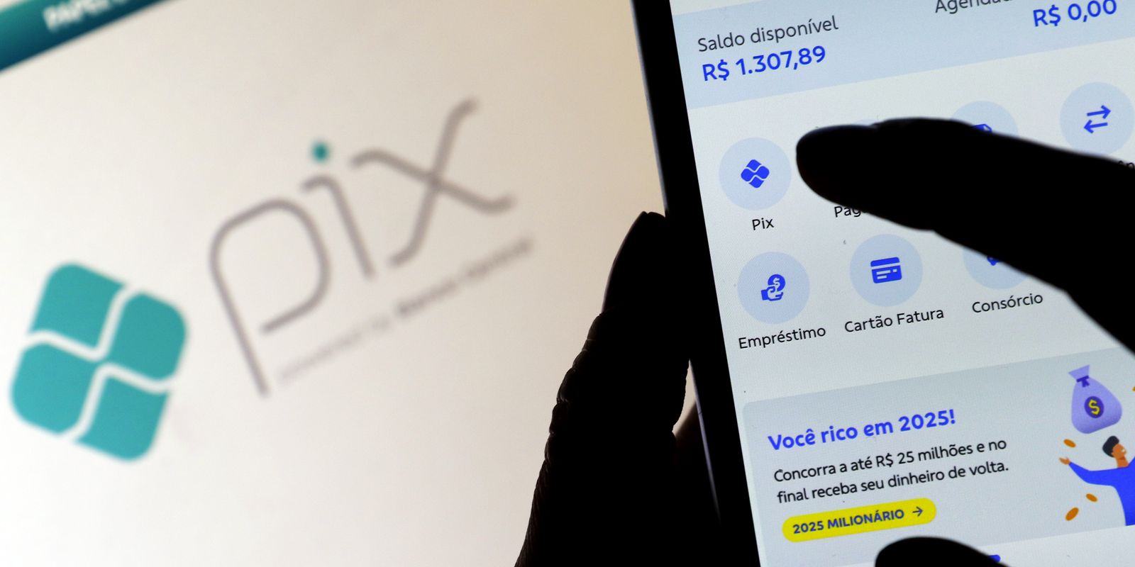 Pix completa cinco anos perto de movimentar R$ 30 trilhões por ano