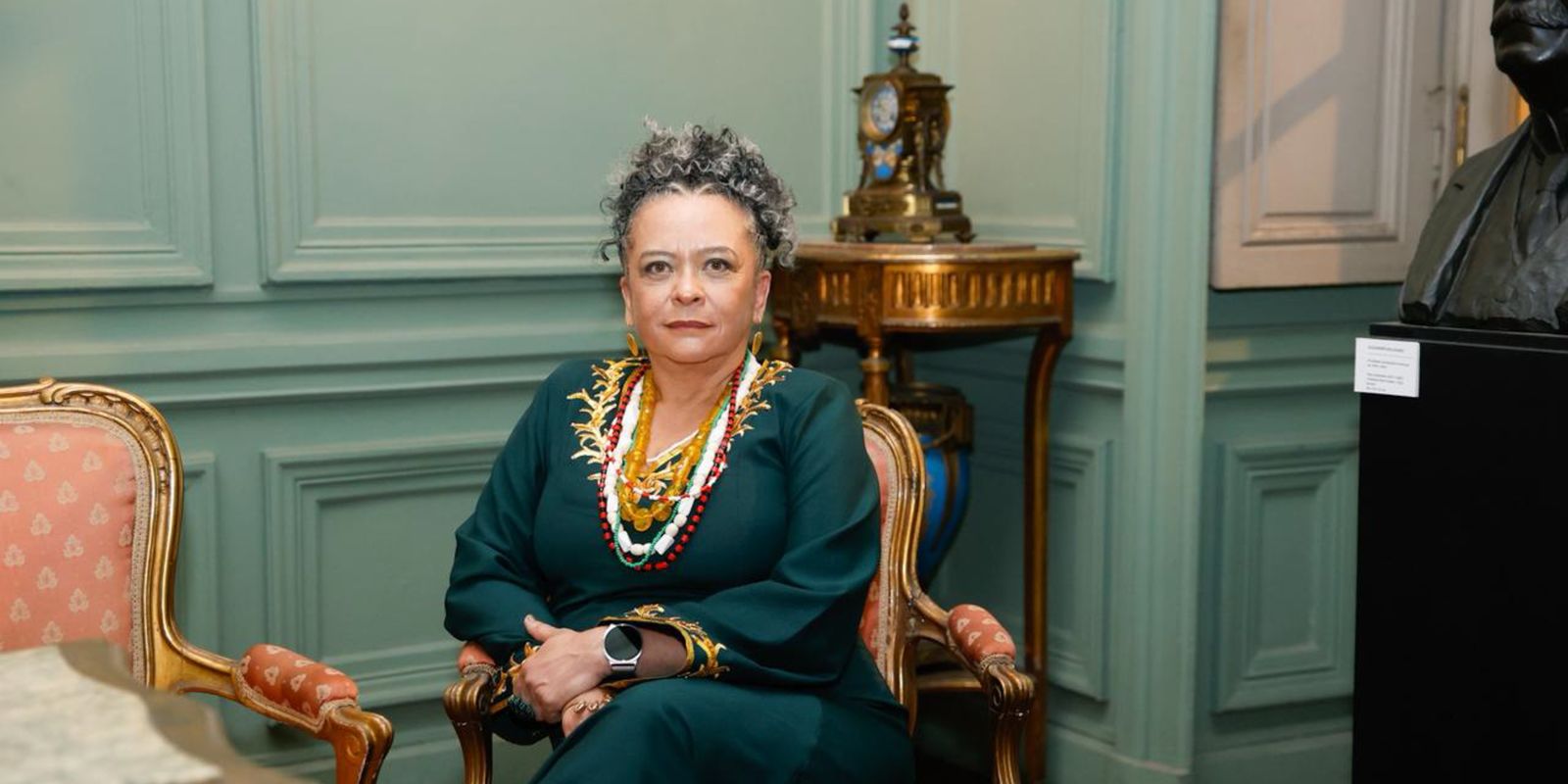 1ª negra imortal: escritora Ana Maria Gonçalves toma posse na ABL