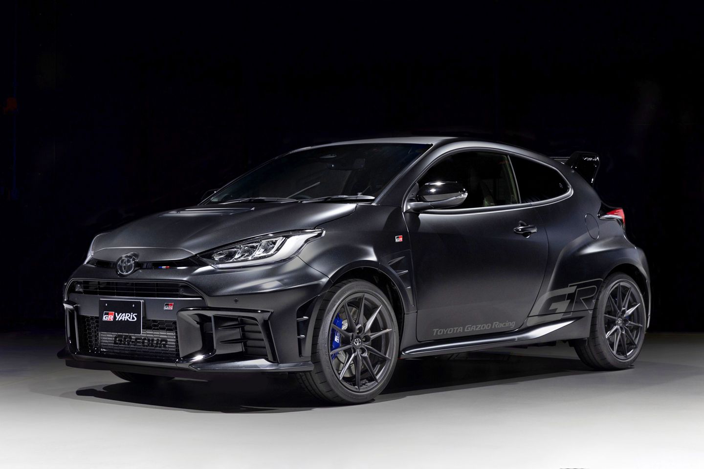 Toyota lança novo GR Yaris Ogier para marcar vitória no WRC