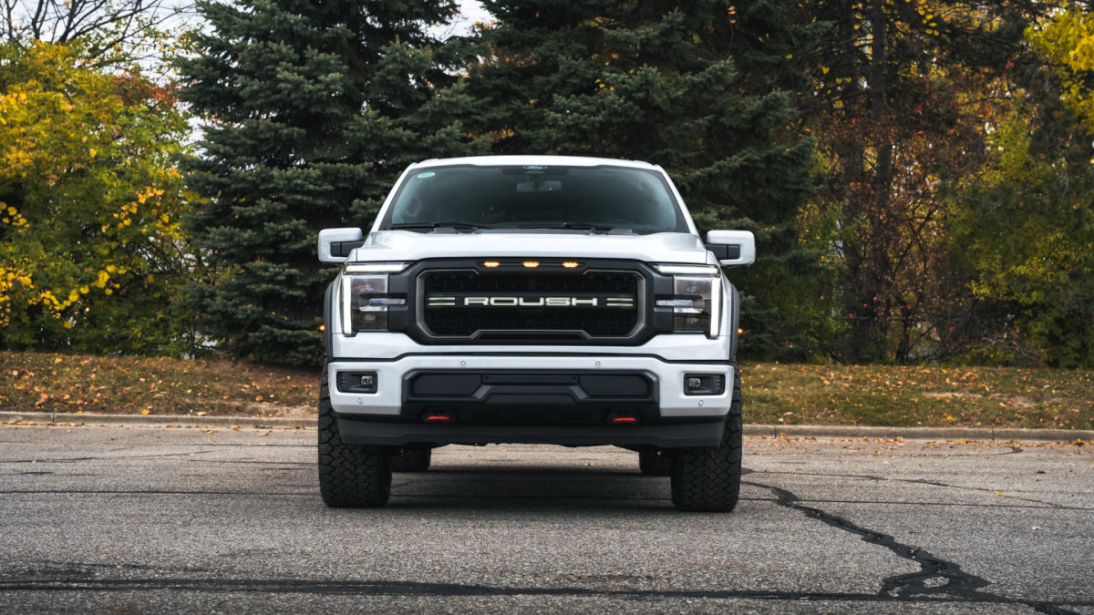 Roush torna o 2026 F-150 mais largo, mais alto e mais alto