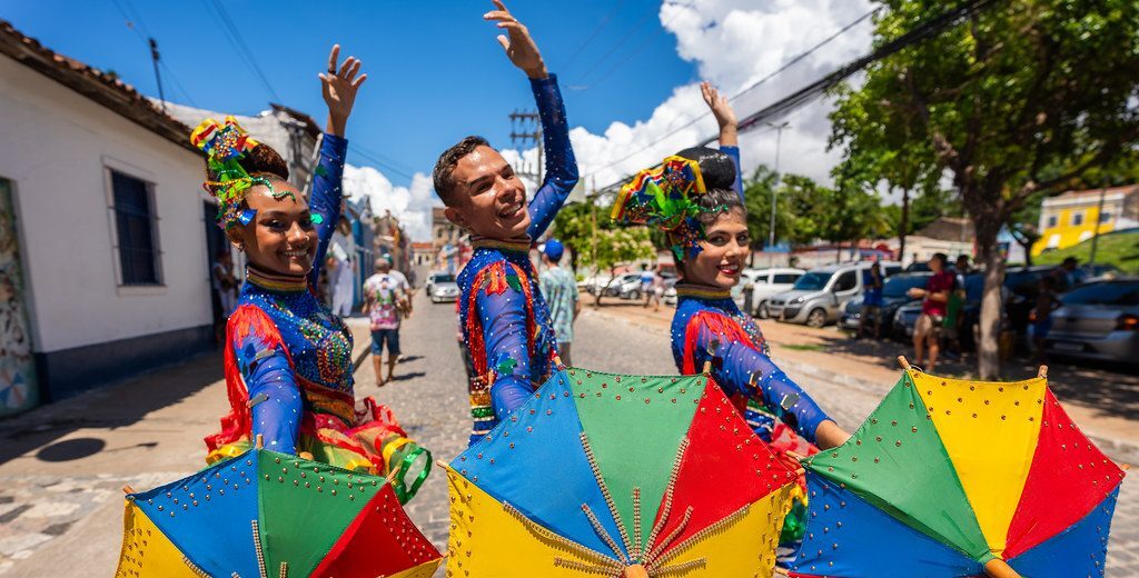Emissões de passagens aéreas internacionais para o Carnaval do Recife crescem quase 50% em 2026