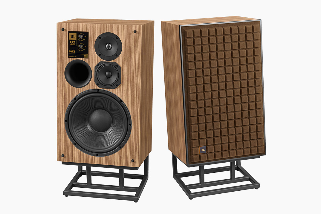 L100 Classic 80 da JBL traz de volta o icônico monitor de estúdio dos anos 70 para o 80º aniversário da marca