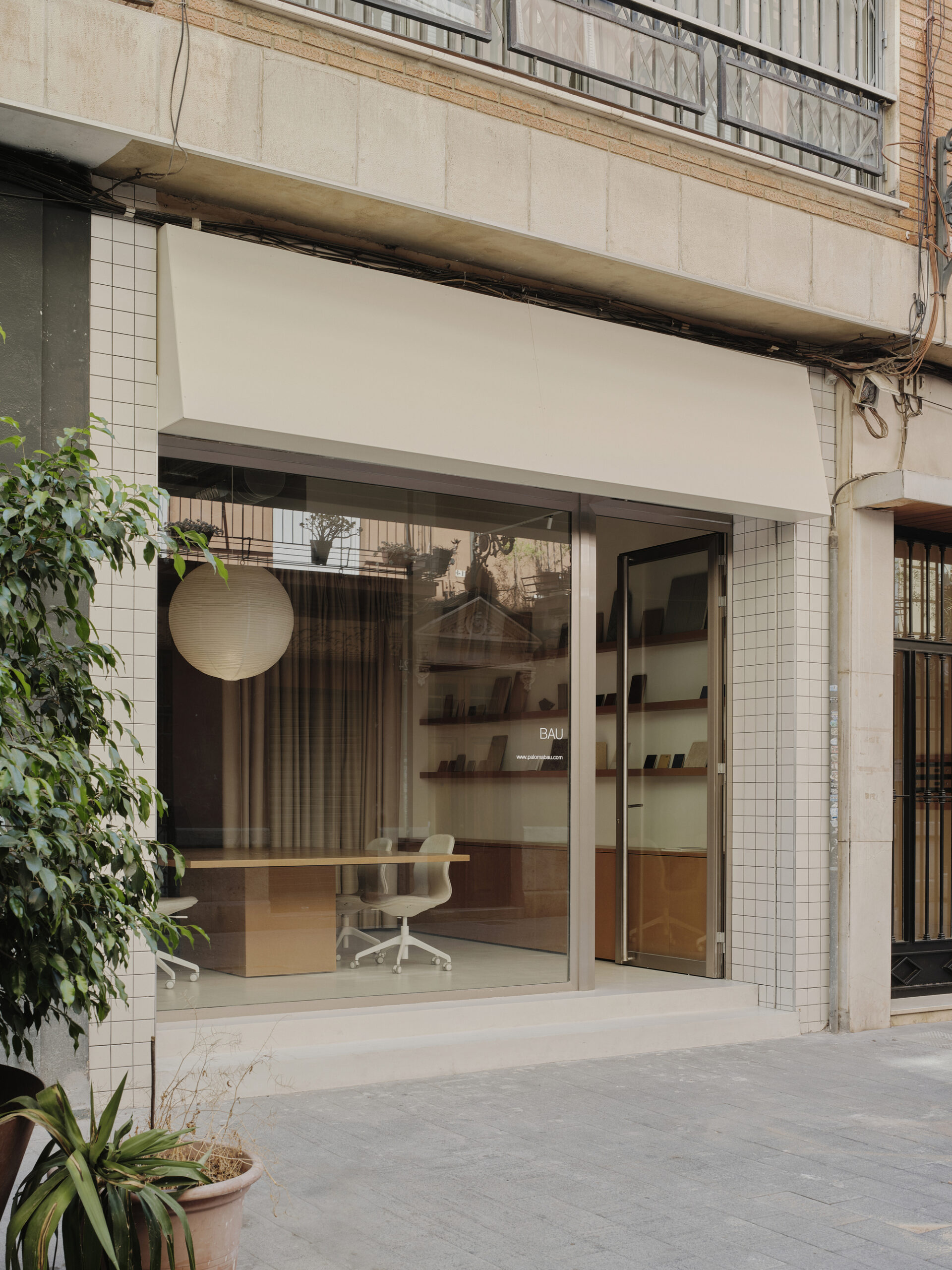 Estúdio Sornells 21 / Paloma Bau Studio