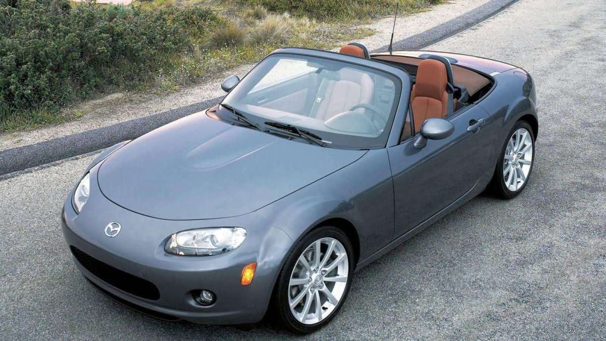Um Mazda MX-5 Miata com motor V6 quase aconteceu há 20 anos