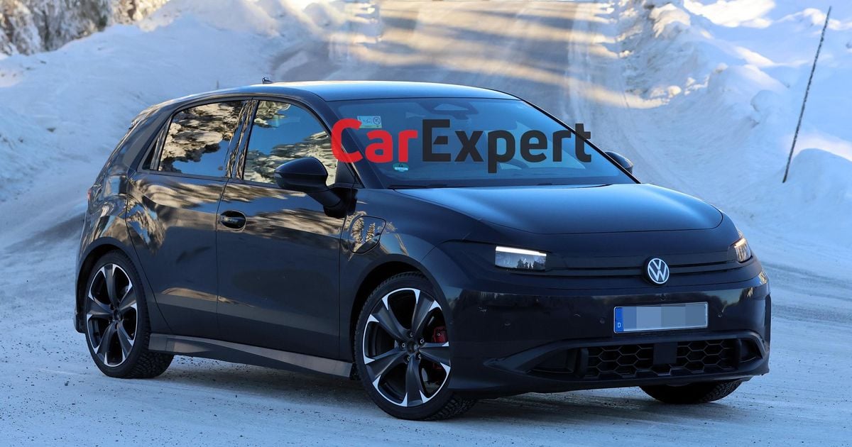 ID Volkswagen 2026. Polo EV espionado junto com ID. Hot hatch elétrico Polo GTI