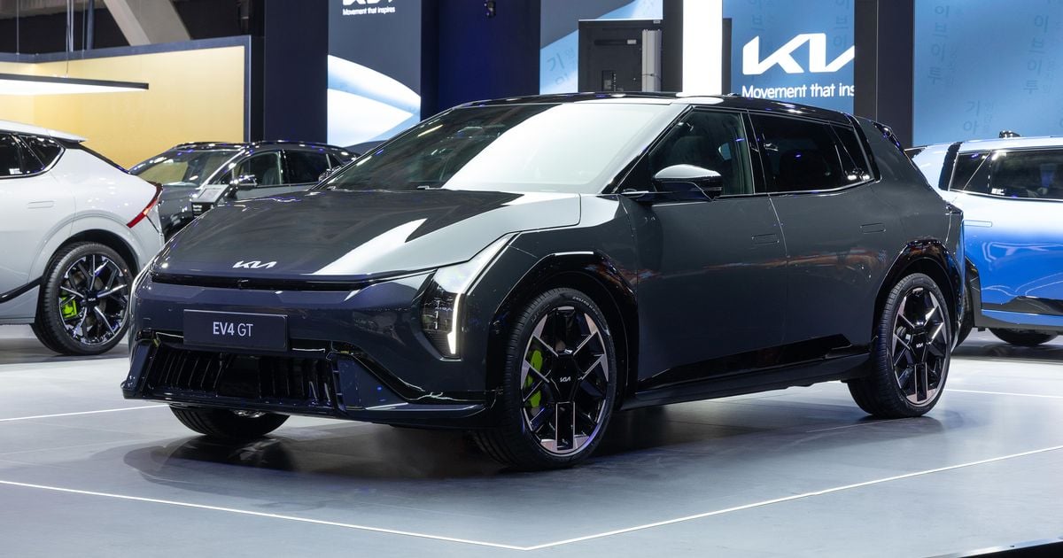 Kia EV4 Hatch, hi-po GT ainda está em jogo para a Austrália