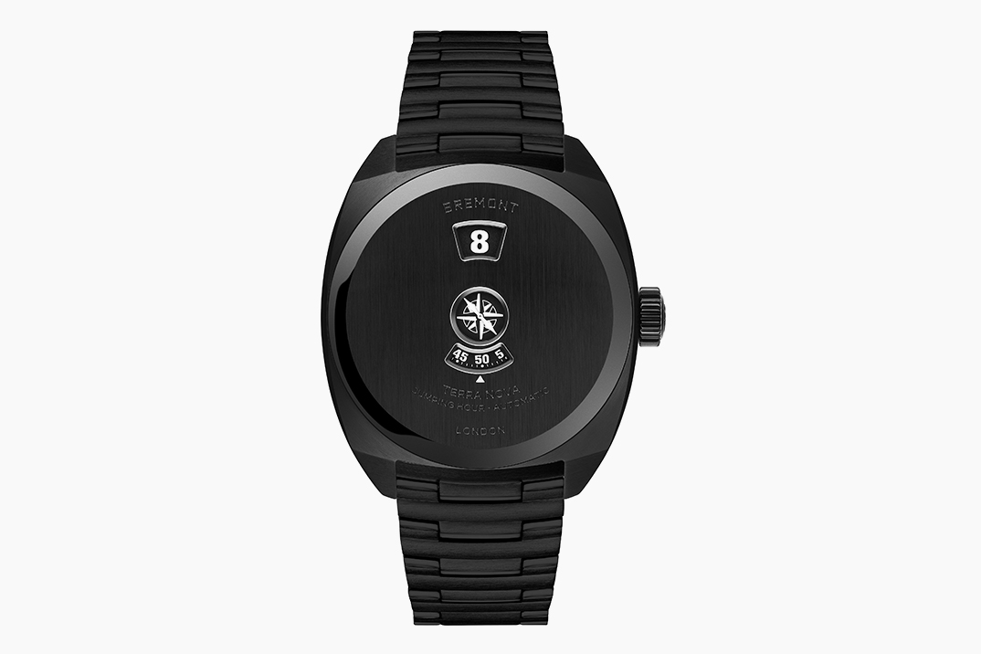 O relógio Terra Nova Stealth Black Jumping Hour da Bremont recebe tratamento DLC completo e vantagem tática