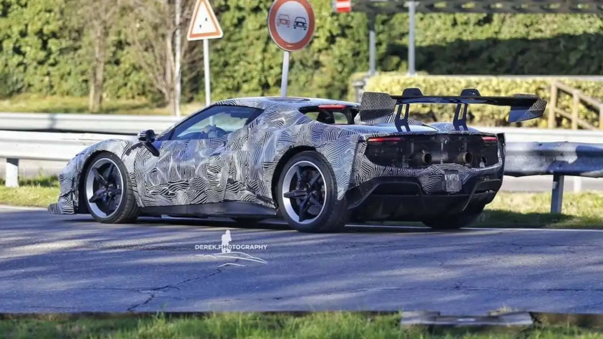 Espiado: Hardcore Ferrari 296 Challenge Stradale pode abandonar a potência híbrida