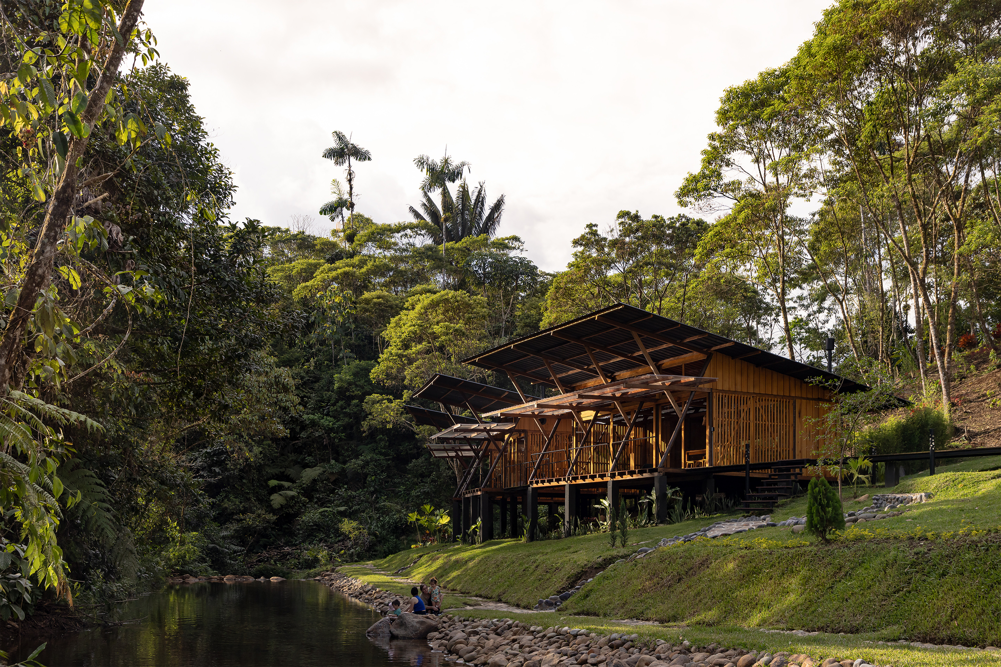 Fogueira de Madeira Refúgio / Mestizo Estudio Arquitectura