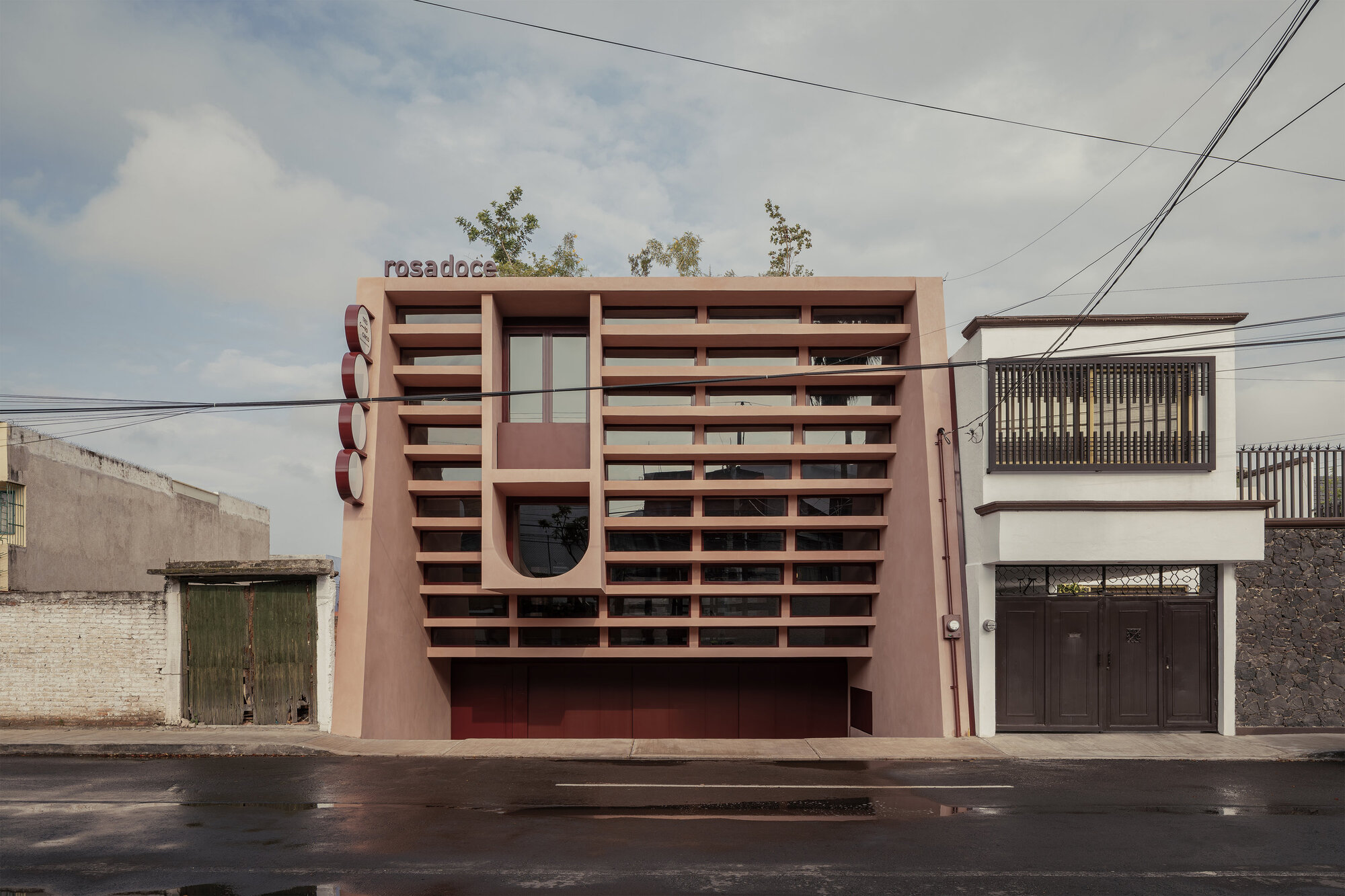 Edifício Comercial ROSADOCE / REIMS 502