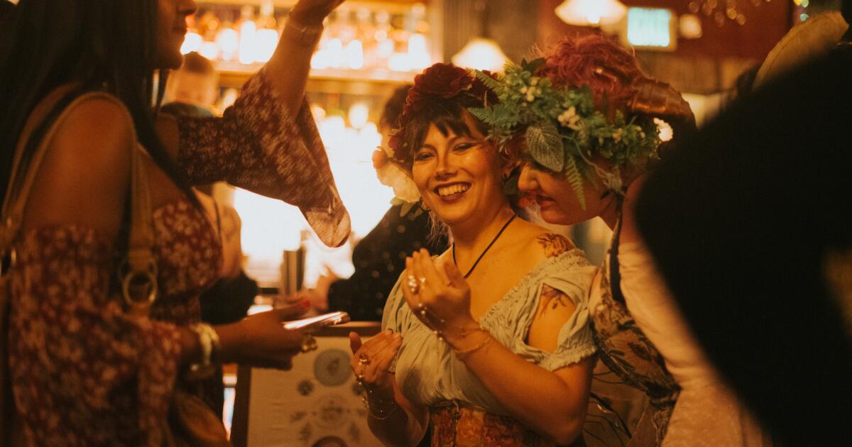 The Witch’s Cottage é um novo café de fantasia em North Hollywood