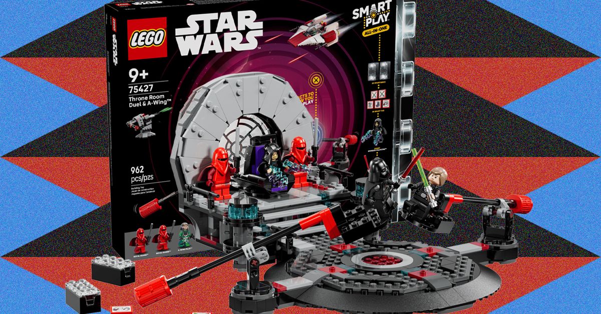 Lego Star Wars Smart Play Throne Room Duel e A-Wing Review