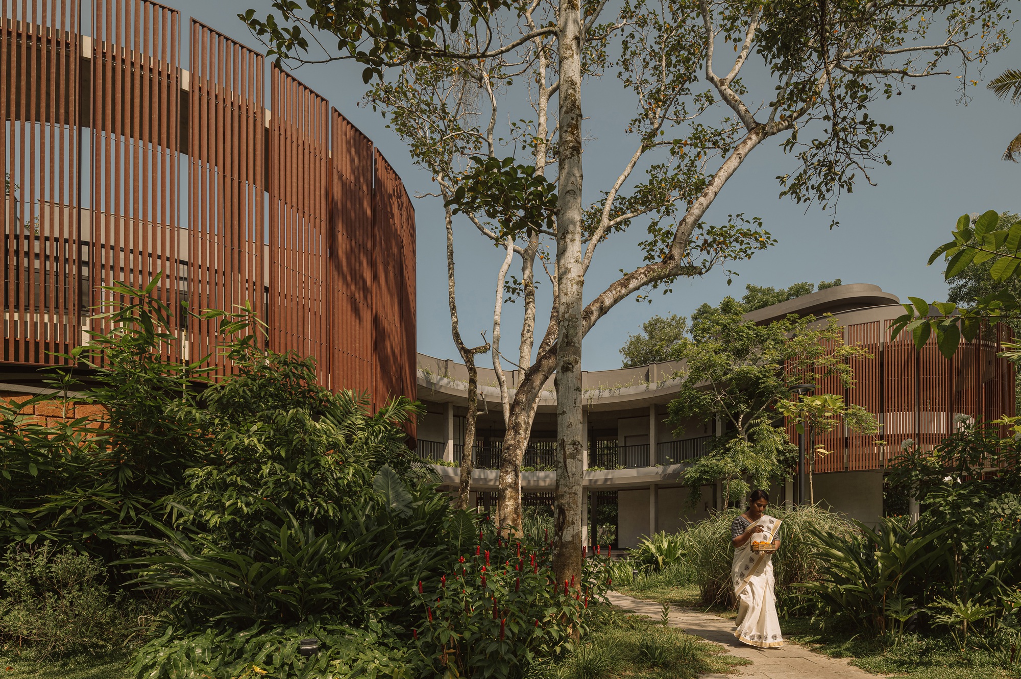 Centro Holístico Nirava Ayurveda / STAPATI