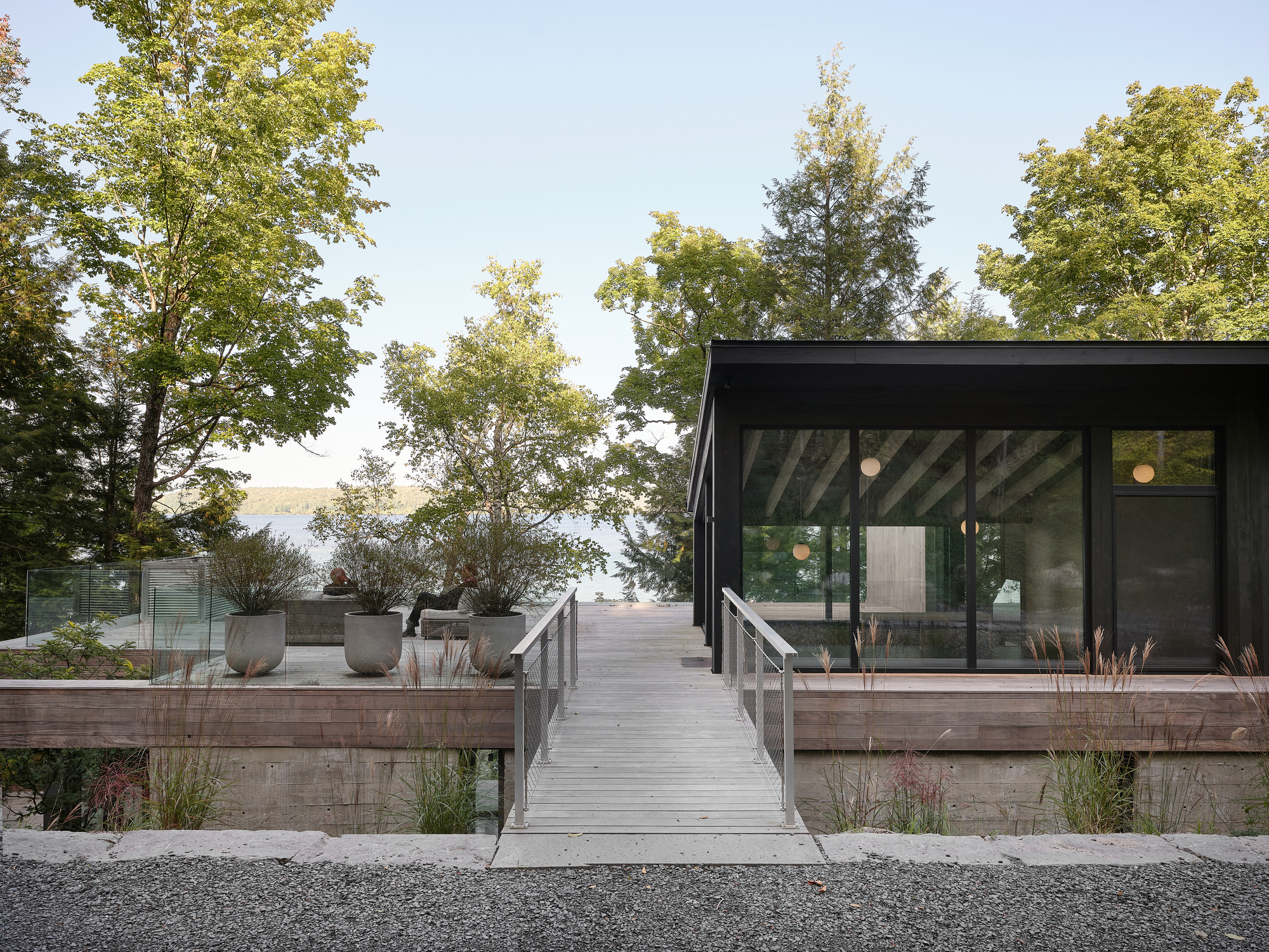 Casa Contra-Inclinação / YH2 Architecture