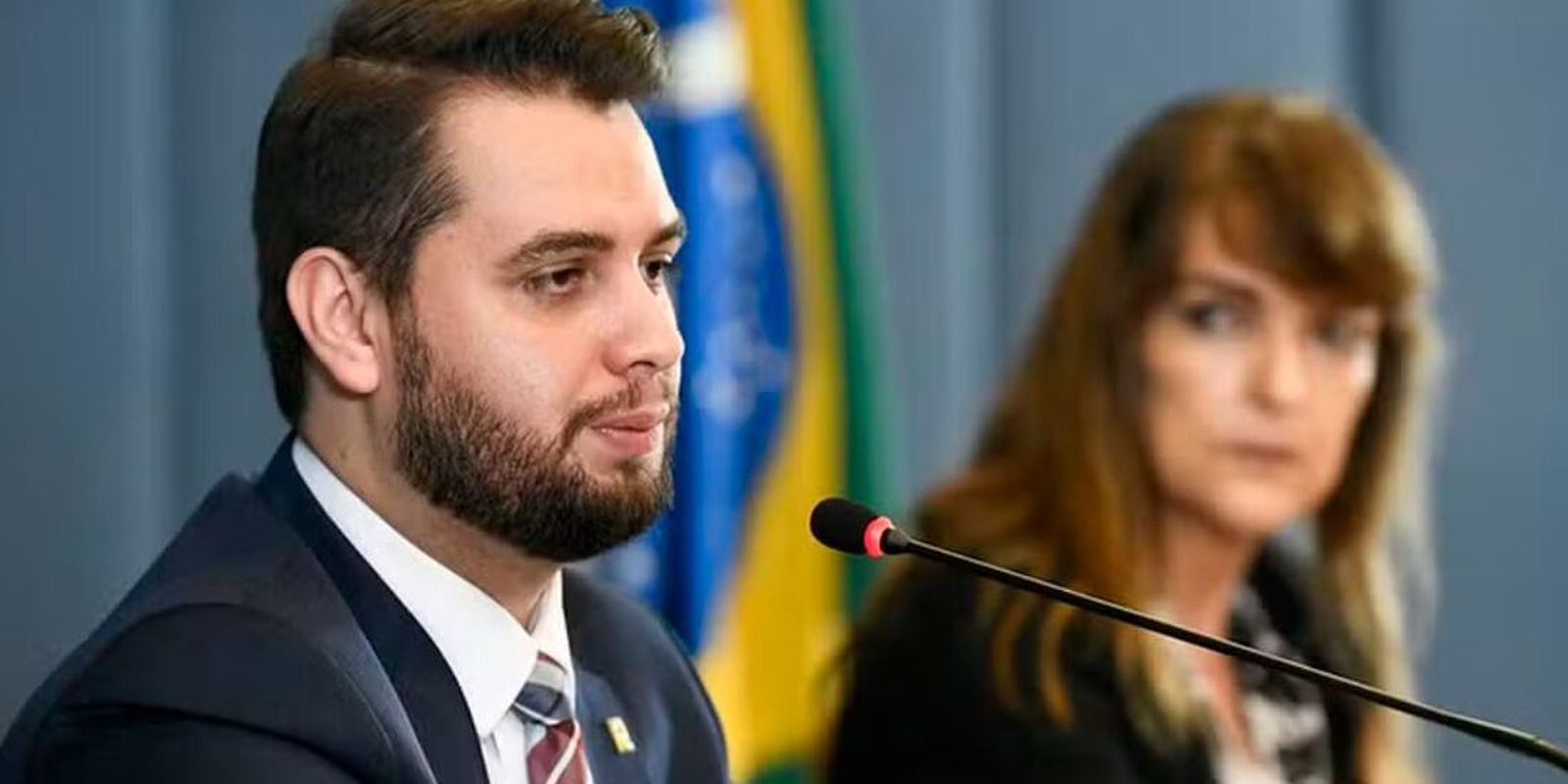 Moraes manda Filipe Martins voltar para presídio no Paraná