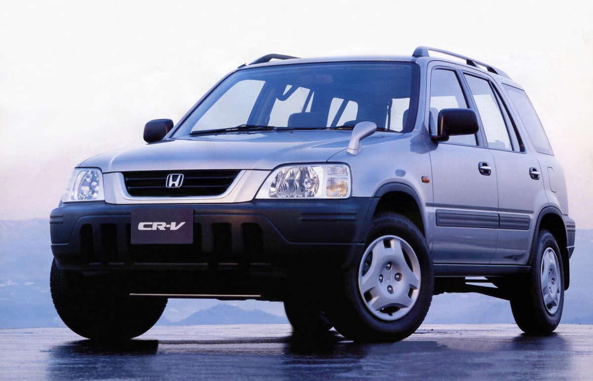 O Honda CR-V original quase parecia o Pontiac Aztek