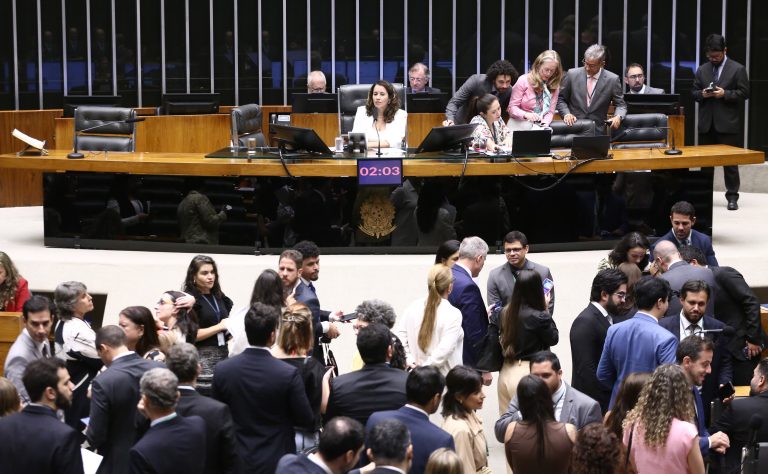 Câmara aprova regime de urgência para sete projetos de lei – Notícias