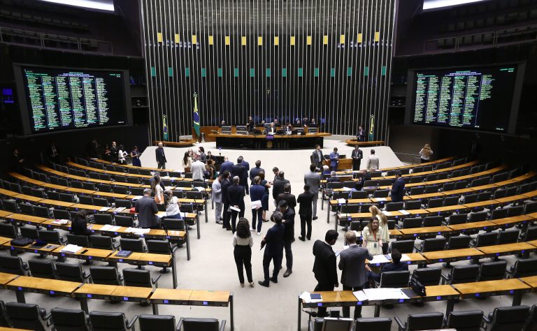 Câmara aprova regime de urgência para dois projetos de lei – Notícias