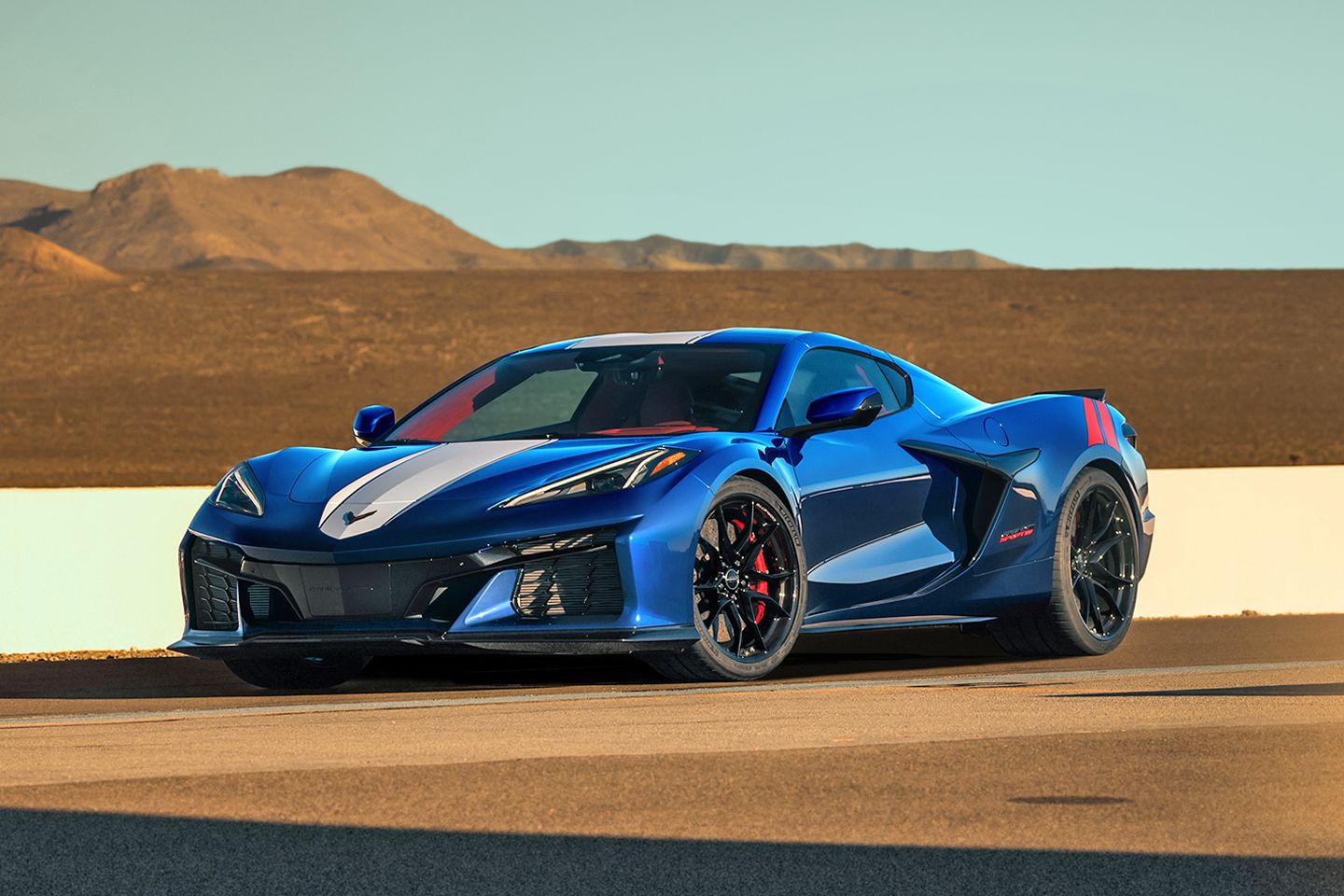 Corvette Grand Sport retorna com novo V8 de 6,7 litros