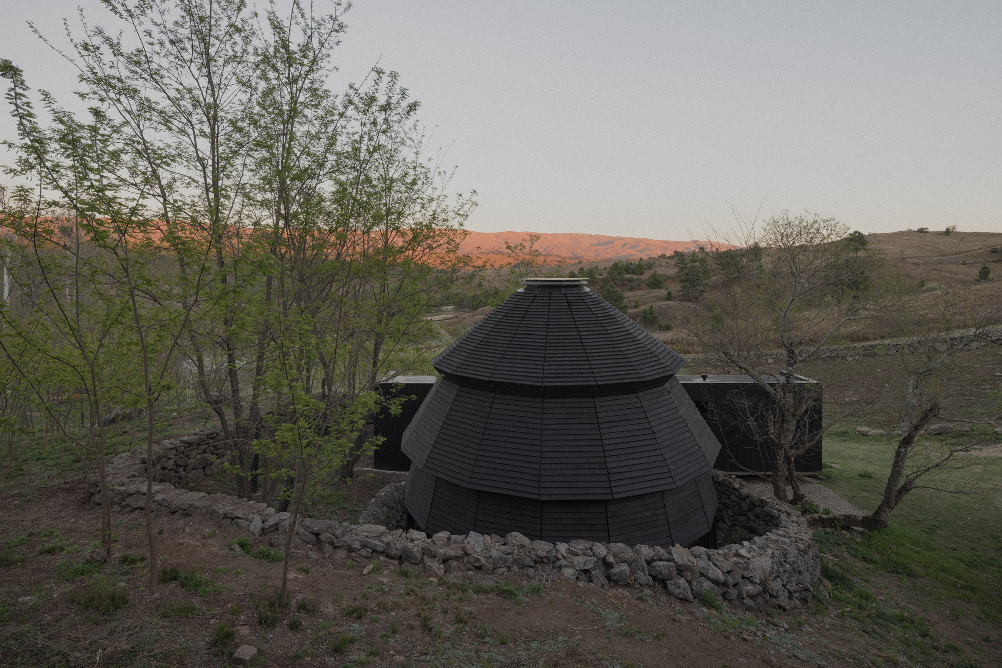 Pavilhão em Durazno / Nicolás Oks