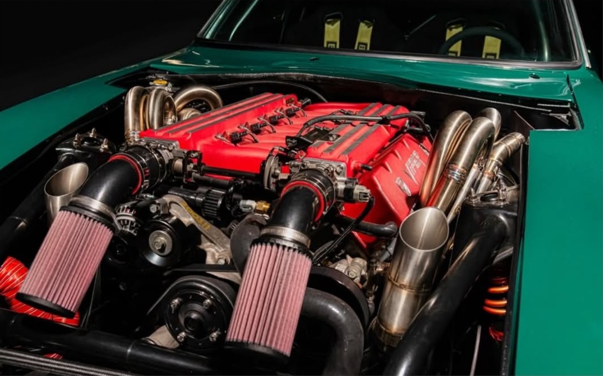 Este Junkyard Datsun 240Z agora tem um motor Dodge Viper V10