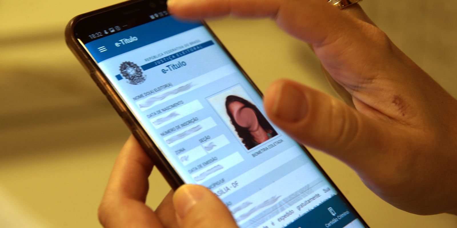 TRE-RJ promove mutirão para eleitores regularizarem título