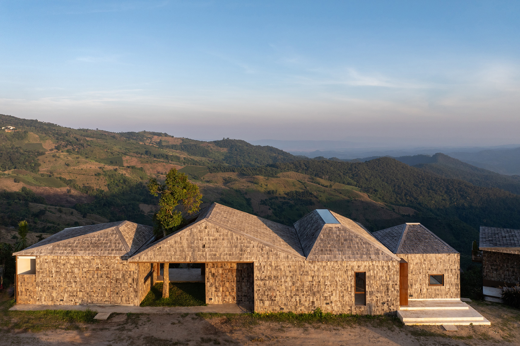 A Cabana de Madeira / SOS Architects