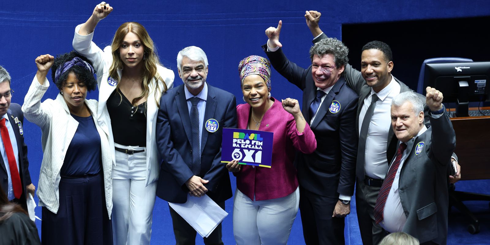 CUT elogia fim da “massacrante” 6×1; CNI quer revisar PEC aprovada